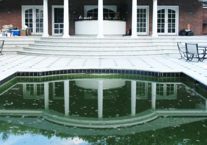 Mengatasi Masalah Umum pada Kolam Renang